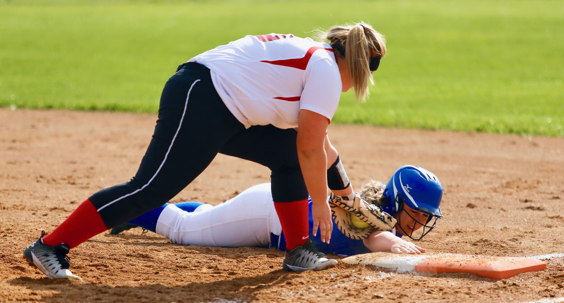 Cotter vs Lewiston-Altura Softball 10